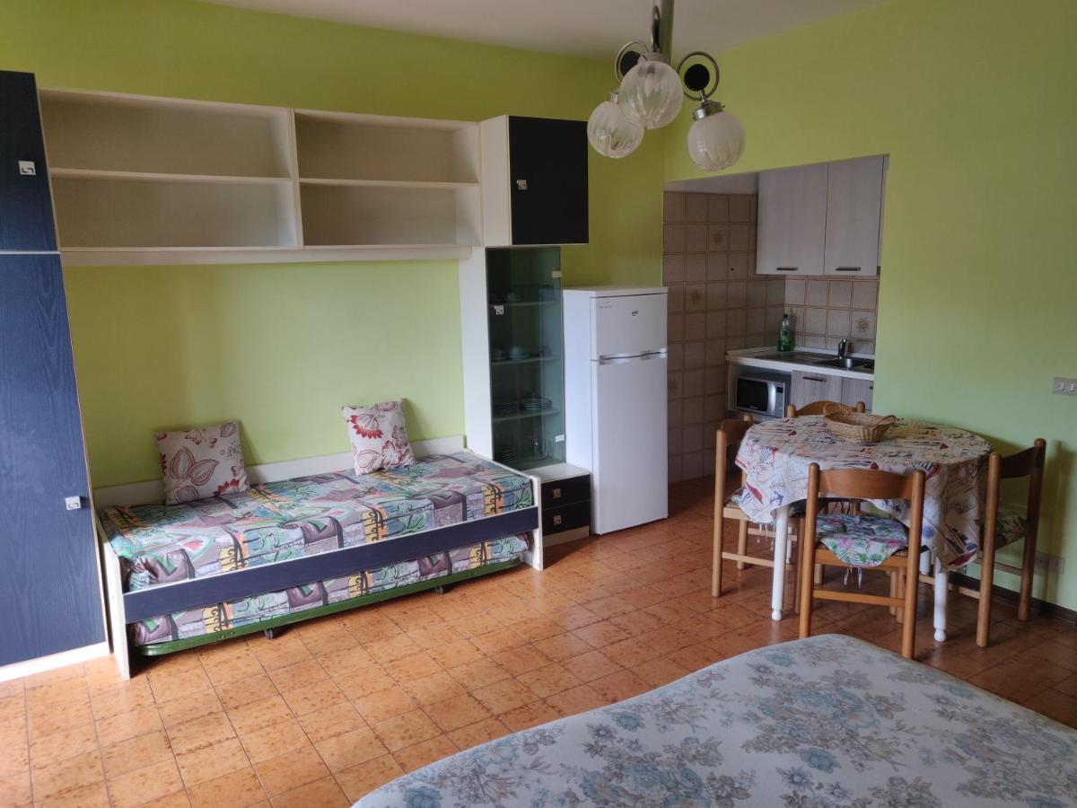 Ferienwohnung Residenza Il Poggio San Bartolomeo Al Mare Exterior foto