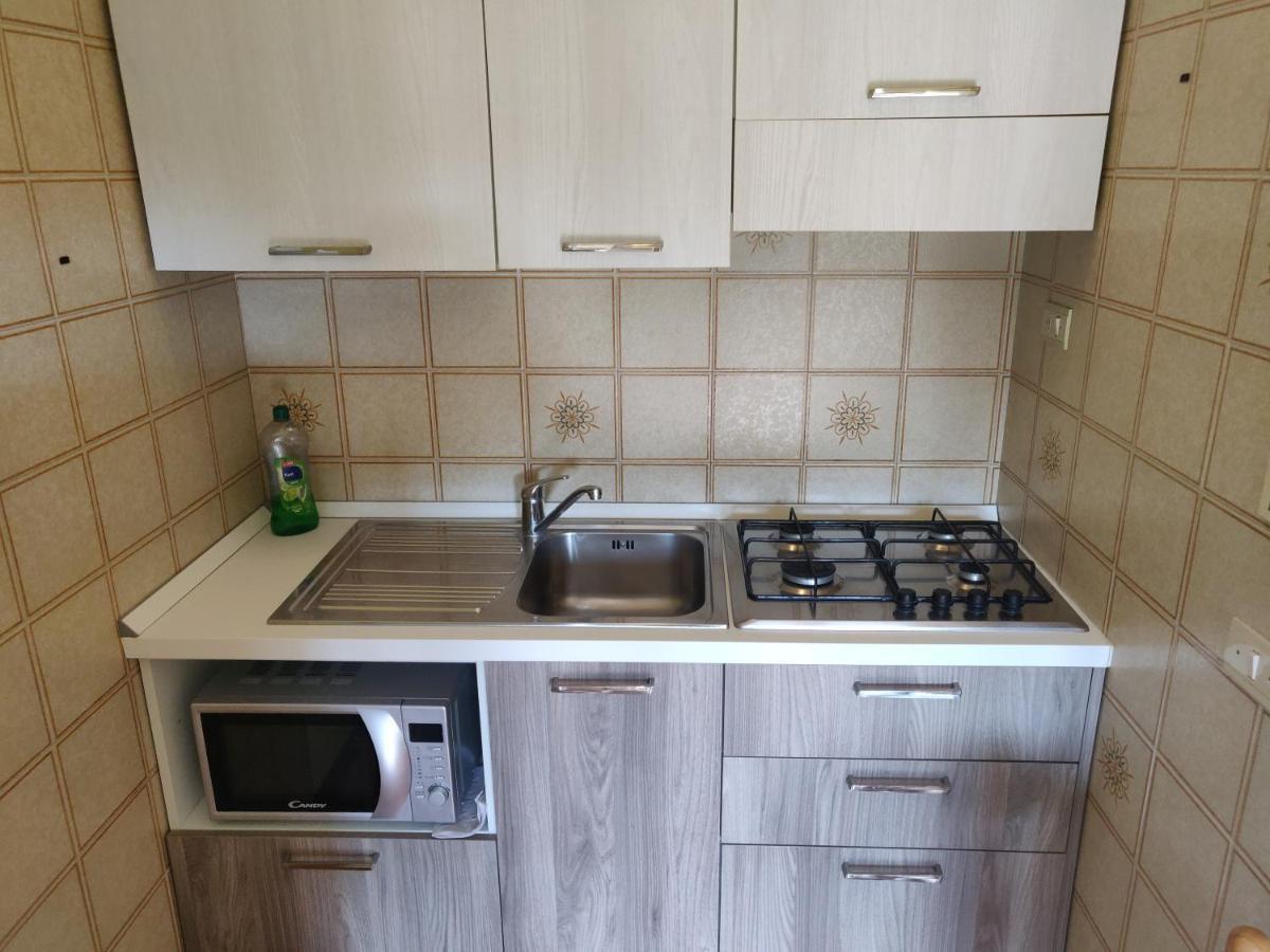 Ferienwohnung Residenza Il Poggio San Bartolomeo Al Mare Exterior foto