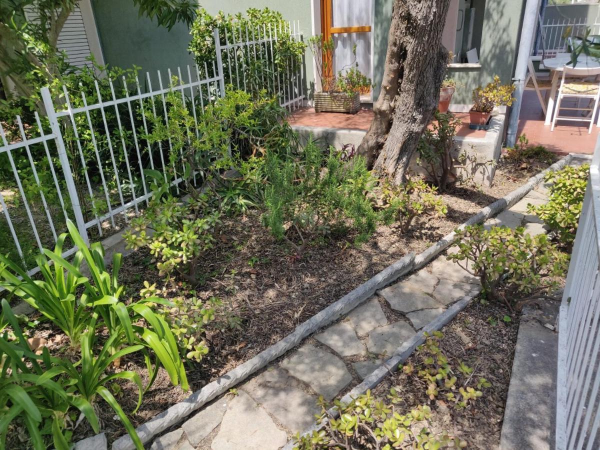 Ferienwohnung Residenza Il Poggio San Bartolomeo Al Mare Exterior foto