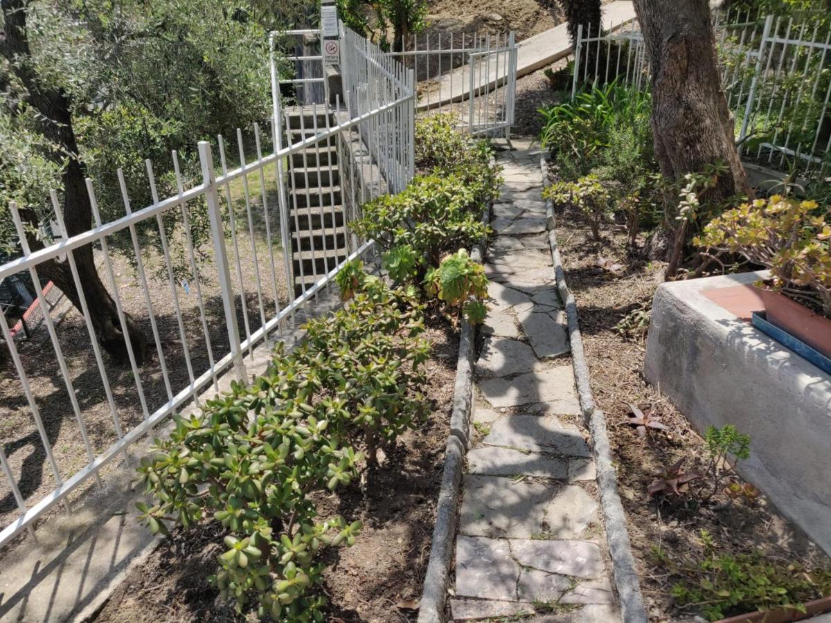 Ferienwohnung Residenza Il Poggio San Bartolomeo Al Mare Exterior foto