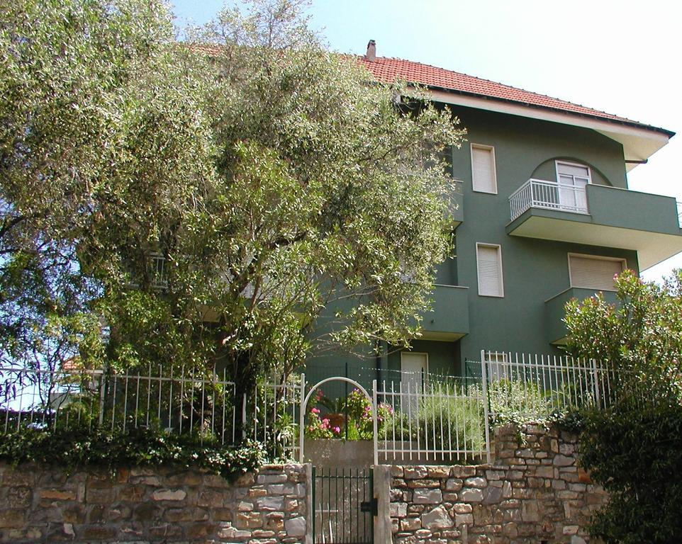 Ferienwohnung Residenza Il Poggio San Bartolomeo Al Mare Exterior foto