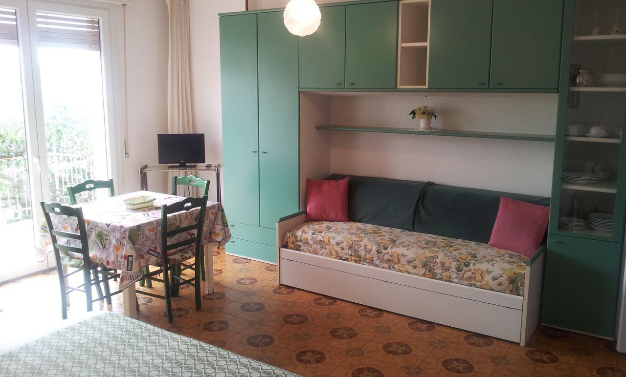 Ferienwohnung Residenza Il Poggio San Bartolomeo Al Mare Exterior foto